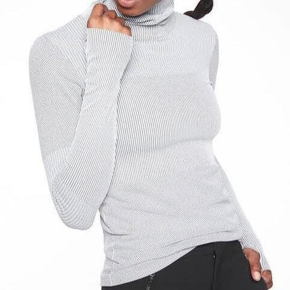 Athleta Flurry Base Layer Turtleneck Women's Size Small White Gray Athleisure